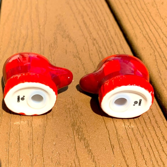 2 PC BUFFALO CHECK MITTENS SALT & PEPPER SHAKERS - Picture 6 of 7